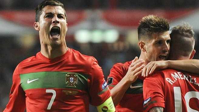 Cristiano Ronaldo celebra un gol de Portugal ante Bosnia