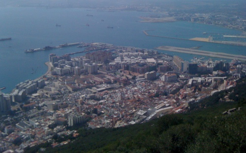 La ciudad de Gibraltar, desde el Peñón
