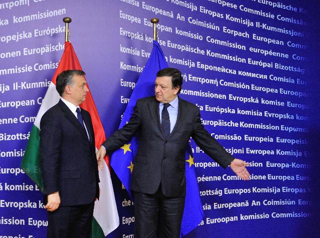 El primer ministro húngaro y el pte. de la Comisión Europea