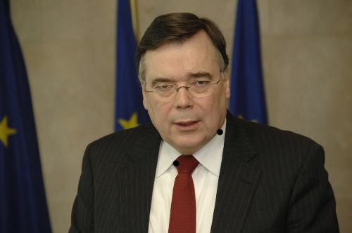 Exprimer ministro islandés en Bruselas