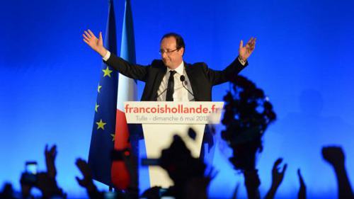 Françoise Hollande celebrando la victoria electoral