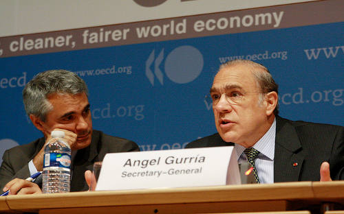 Angel Gurría, secretario general OCDE en una charla