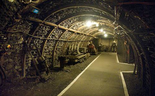 Interior de una mina en Calais (Francia)