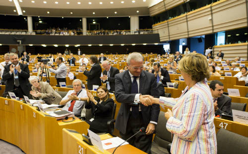 Válcarcel y Bresso se saludan en el PE