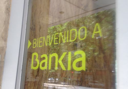Fachada de una sucursal de Bankia