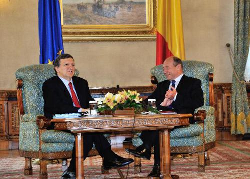 Basescu, con Barroso, el pasado junio