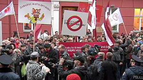 Protesta de la minoría rusa en Letonia