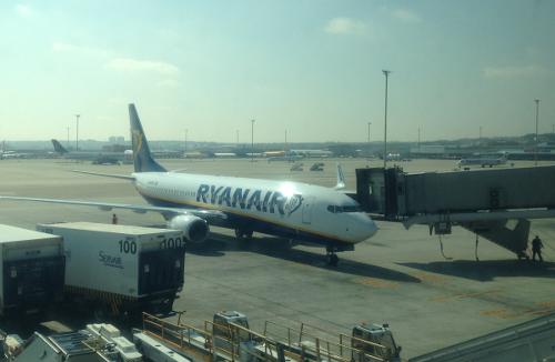 Un avión de Ryanair en el aeropuerto de Madrid-Barajas