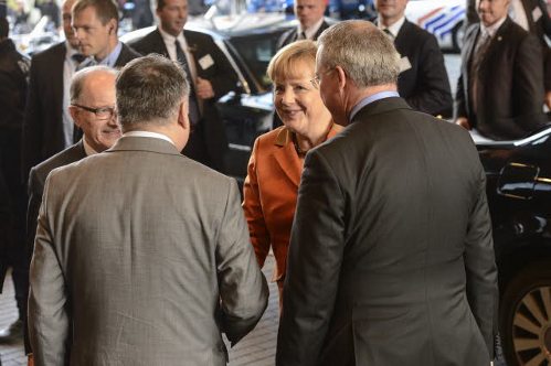 Angela Merkel llega al Parlamento Europeo