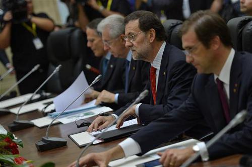 Rajoy y otros dirigentes europeos en la cumbre 5+5