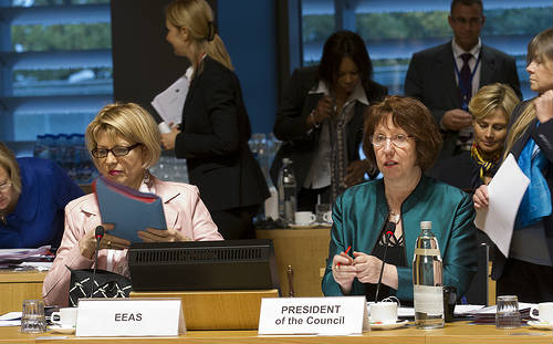 Catherine Ashton en reunión ministros AA.EE.