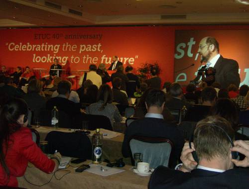 Schulz en una reunión de los sindicatos europeos en Madrid