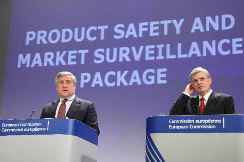 Tonio Borg y Antonio Tajani