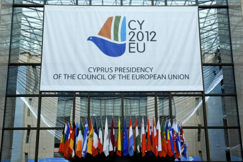 Bandera de la Presidencia chipriota de la UE en 2012