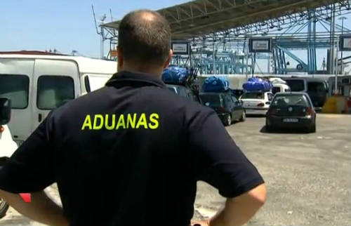 Aduana de Algeciras repleta de coches