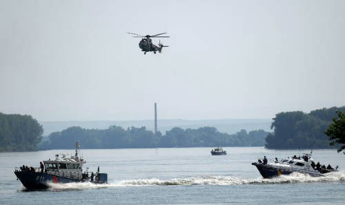 Ejercicios militares en el Danubio