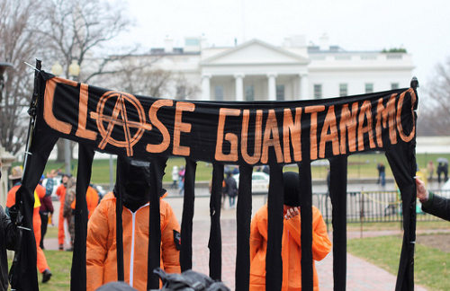 Manifestaci9ón a favor del cierre de Guantánamo
