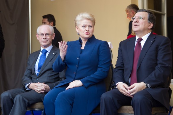 Presidentes de la UE sentados en Vilna