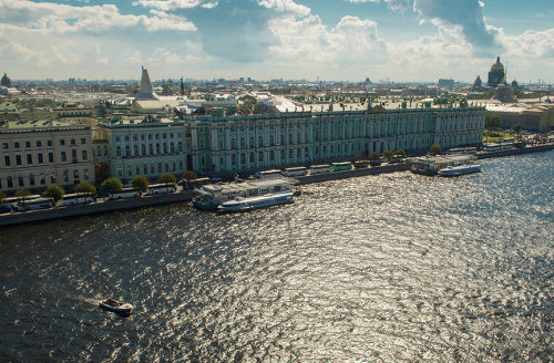 San Petersburgo desde el río Nevá