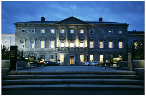 Parlamento irlandés de noche