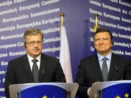 El presidente polaco y el presidente de la Comisión Europea en rueda de prensa