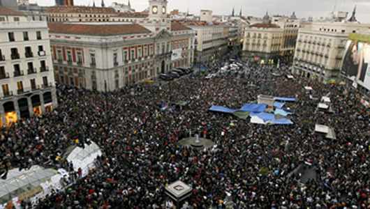 Protesta de Democracia real, ya en la Puerta del Sol de Madrid