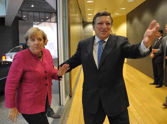 La canciller Merkel, con el pte. Barroso, en su visita a Bruselas