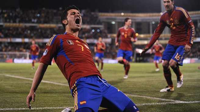 Villa celebra un gol de la selección española