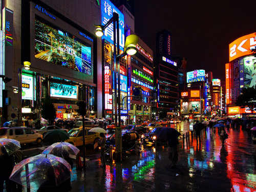 Imagen noctura del centro de Tokio (Japón)