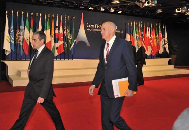 Yorgos Papandreu asiste a la minicumbre europea previa al G20