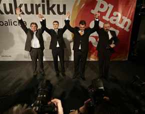 Los líderes socialdemocratas croatas celebran el triunfo electoral