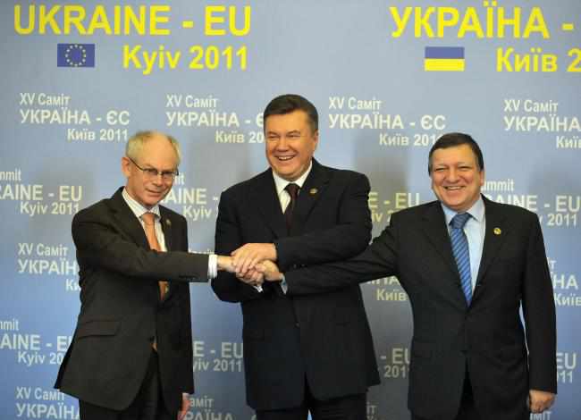 Van Rompuy, Yanukovich y Barroso, en la cumbre Ucrania-UE