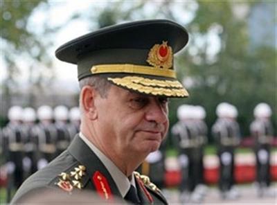 El general Ilker Basbug, acusado de golpismo en Turquía
