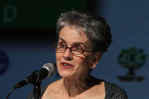 La escritora Frances Moore Lappé