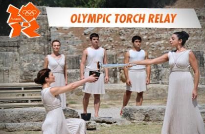 Acto de encendido de la llama olímpica en Olimpia (Grecia)