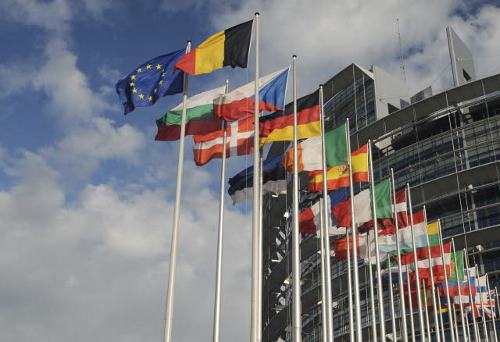 Banderas de la UE en el Parlamento Europeo