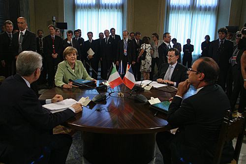 Merkel, Rajoy, Hollande y Monti, en la minicumbre de Roma