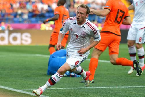 El danés Krohn-Dehli, autor del gol ante Holanda