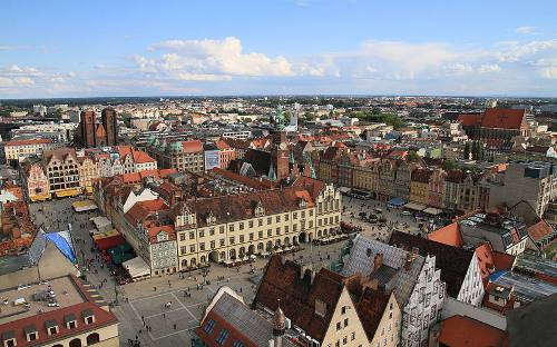Vista aérea del centro de Wroclaw (Polonia)