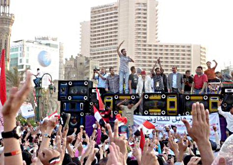 manifestantes reunidos en la plaza Tahrir de El Cairo