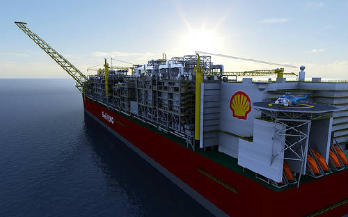 Petrolero de Shell en el mar