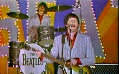 Imagen de archivo de Paul McCartney actuando con los Beatles