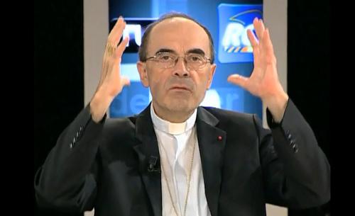 El arzobispo de Lyon, durante la entrevista en TLM