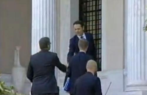 Inspectores de la troika llegan al ministerio de Finanzas griego