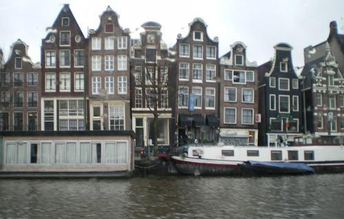 Casas típicas holandesas en el centro de Ámsterdam