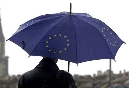 Paraguas con el logo de la UE