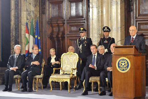 Napolitano da discurso a la Nación en el Quirinale