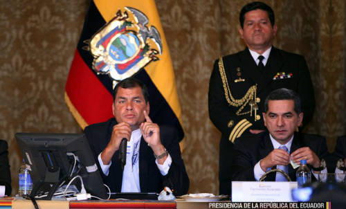 Correa durante una rueda de prensa con medios extranjeros