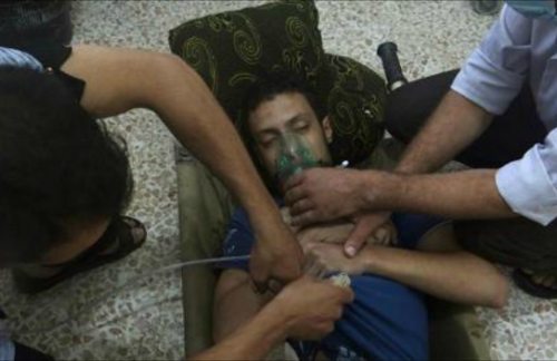 Víctimas de un ataque de armas químicas en Siria