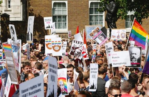 Protestas en Londres contra leyes rusas antigays